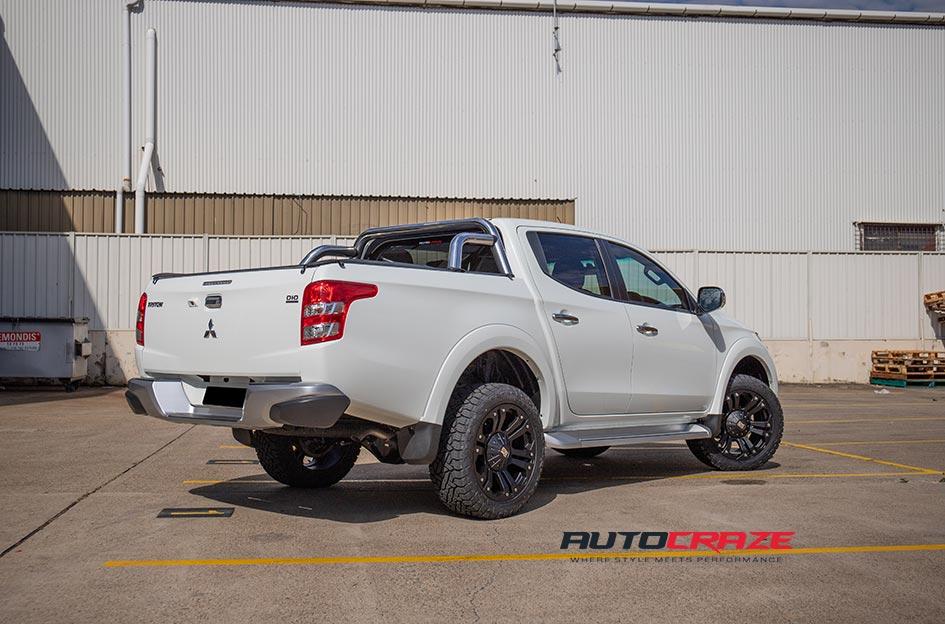 MITSUBISHI TRITON MONSTER XD MATTE BLACK